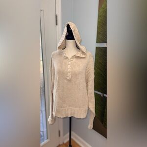 NWOT Women’s Soft Surroundings Beige/White Chunky Knit Hooded Button Sweater!